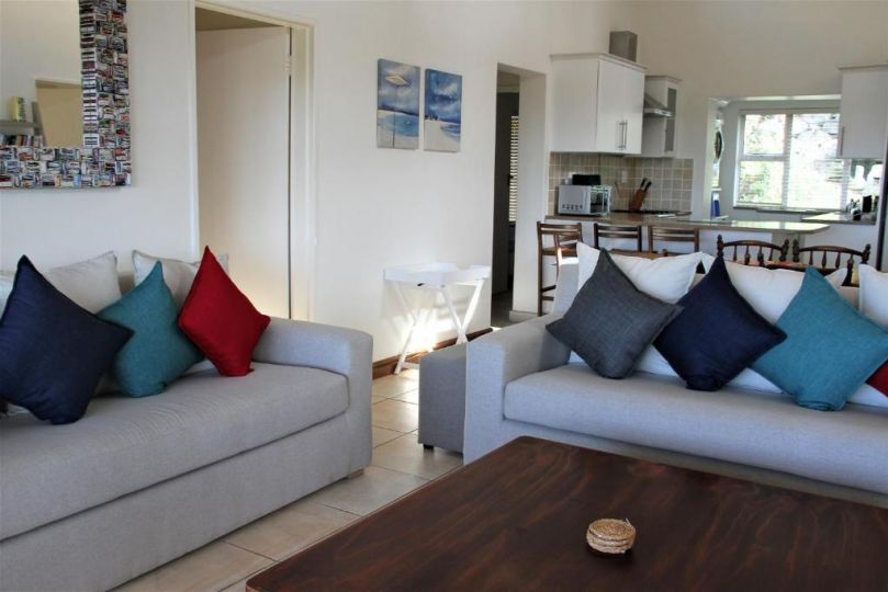 T1 Goose Valley with Sea View Guest house, Plettenberg Bay - imaginea 15