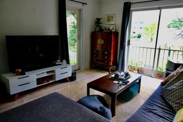 Tamboerskloof 2 bed apartment Apartment, Cape Town - 1