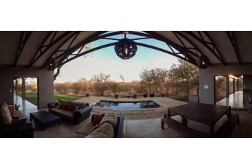 The African Dream House Guest house, Hoedspruit - 1