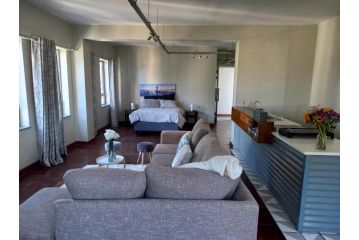 The Bachelor Pad Apartment, Johannesburg - 3