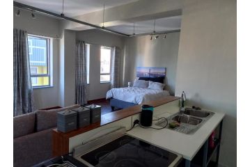 The Bachelor Pad Apartment, Johannesburg - 5