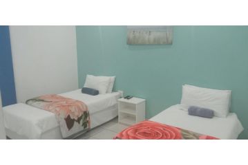 The Bay Lodge Guest house, Richards Bay - 2