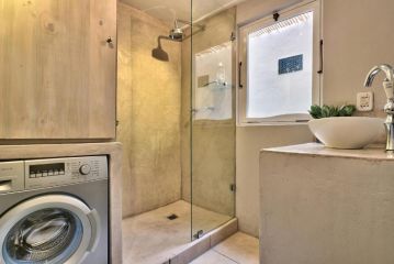 The Beach Loft Apartment, Hout Bay - 5