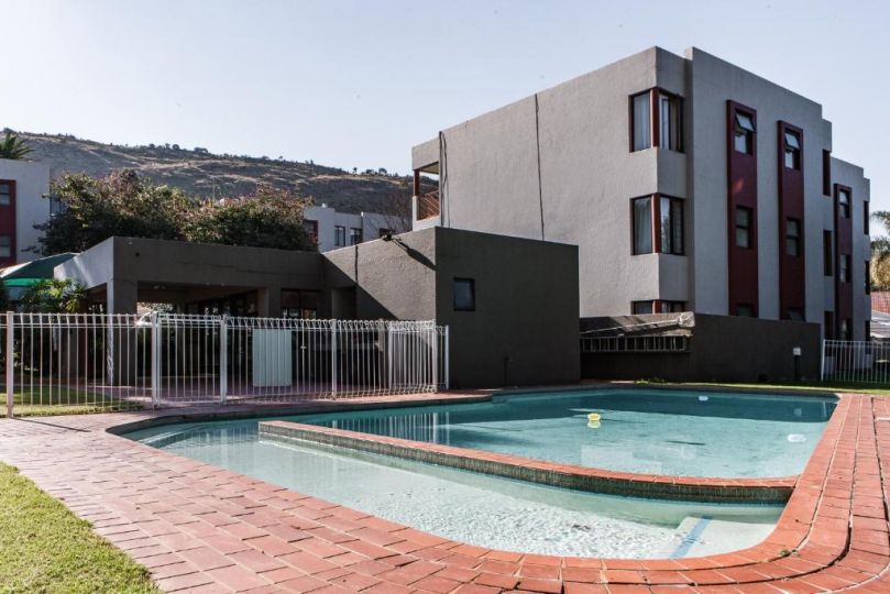 Alimama Spaces: Manson's Bedford Haven Apartment, Johannesburg - imaginea 12