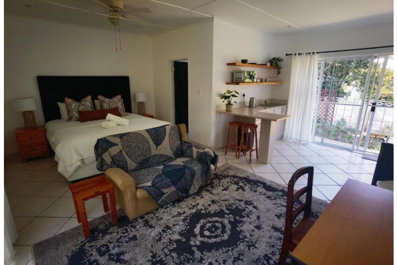 The Yellow Door Guesthouse Guest house, East London - imaginea 8