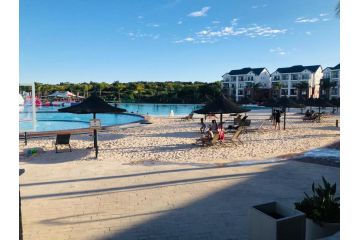 The Blyde Crystal Clear Lagoon 2 bedroom penthouse Apartment, Pretoria - 3