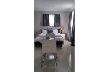 The Brookston Garden Cottage Apartment, Cape Town - 5