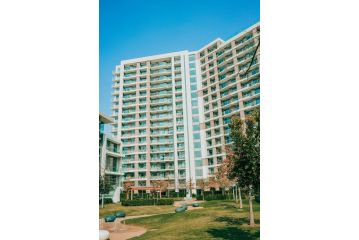 703 Menlyn Maine Residences, The Trilogy Apartment, Pretoria - 5