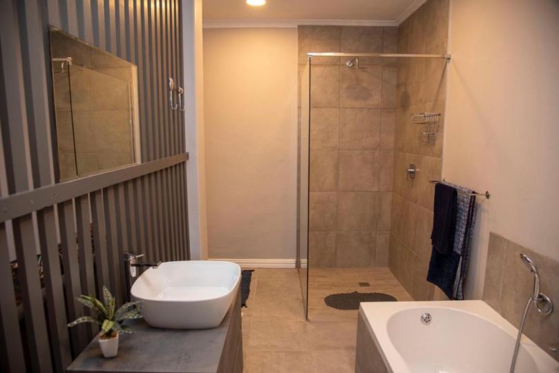 The Coral on Sedgefield by Top Destinations Rentals Guest house, Sedgefield - imaginea 10
