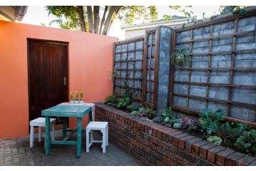 The Courtyard Apartment, East London - 4