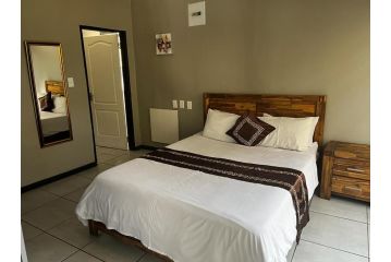 The Crib Guesthouse house Guest house, Johannesburg - 2