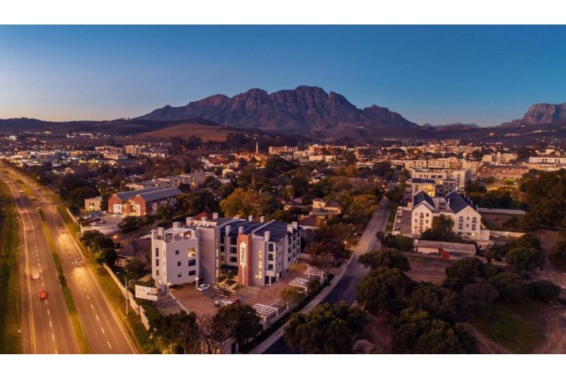 The Den Apartments by Raw Africa Boutique Collection Apartment, Stellenbosch - imaginea 9