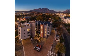 The Den Apartments by Raw Africa Boutique Collection Apartment, Stellenbosch - 4