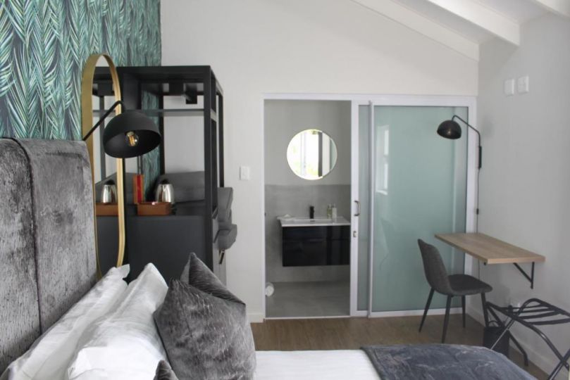 The Executive Bed and breakfast, East London - imaginea 7
