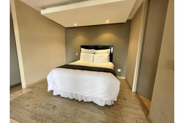 The Franklin Loft - Apartment 1005 Apartment, Johannesburg - 1