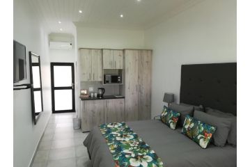 The Gamtoos Ferry Hotel, Jeffreys Bay - 3