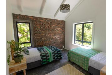 The Gate House Apartment, Hout Bay - 1