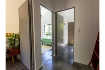 The Gate House Apartment, Hout Bay - 5