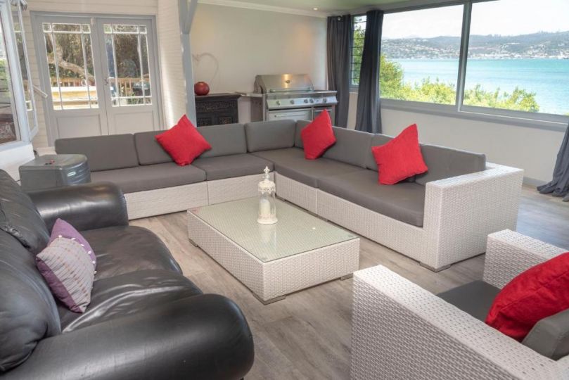 The Glen - direct access to lagoon and own mooring Guest house, Knysna - imaginea 18