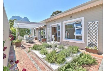 The Good Host Guest house, Hout Bay - 3