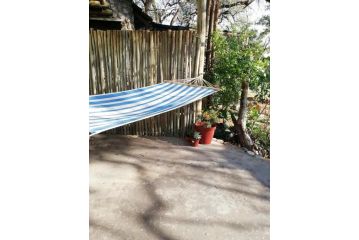 The Greendoor Bush Cottage Apartment, Hoedspruit - 2