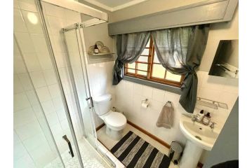 The HedgeÂ atÂ DullstroomÂ Cottage Guest house, Dullstroom - 1