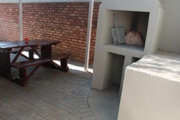 The Honeycomb Apartment, Kimberley - 1