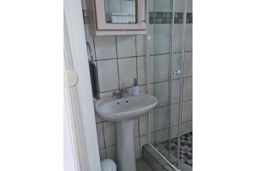 The Honeycomb Apartment, Kimberley - 3