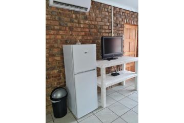 The Honeycomb Apartment, Kimberley - 4
