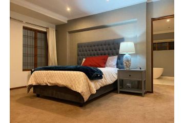 The Little Mongrel Bryanston Apartment, Johannesburg - 5