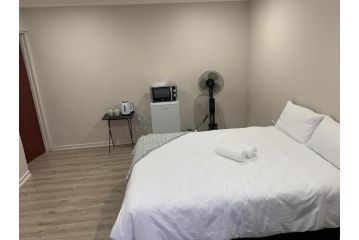 THE MAGALIES Guest house, Kimberley - 1
