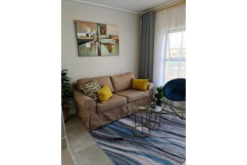 The Nest @Munyaka Lifestyle Estate - Entire Modern Apartment, Midrand - 1