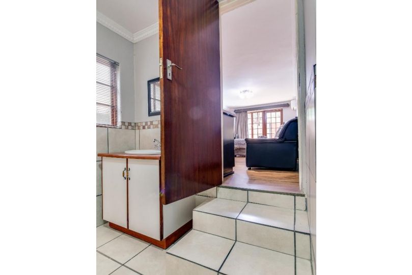 The Nightingale Guesthouse Guest house, Bloemfontein - imaginea 17