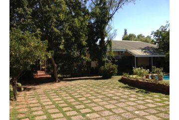 The Nook B&B Bed and breakfast, Kimberley - 2