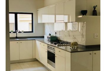 The Polofields Luxury Nest Apartment, Midrand - 1