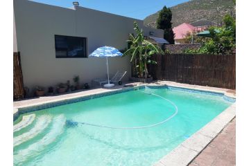 The Pool Cottage Apartment, Fish hoek - 2