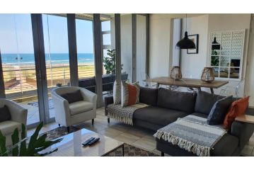 Accommodation Front - Gorgeous 4 Sleeper Beachfront Apartment, Durban - 2
