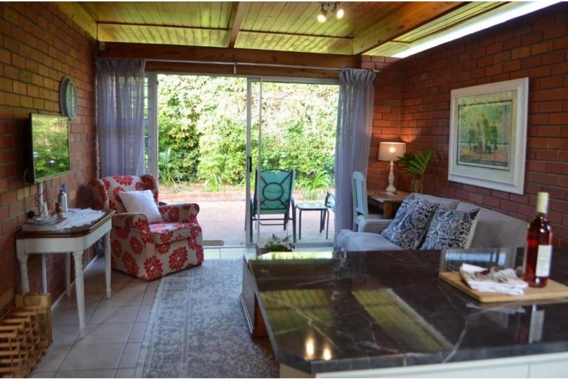 The Red Wine Cottage Apartment, Stellenbosch - imaginea 5