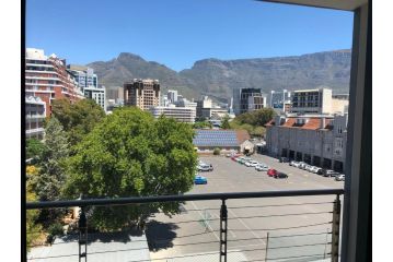404 The Rockwell Apartment, Cape Town - 2