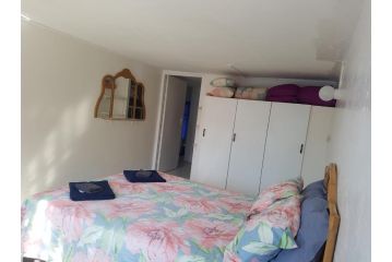 The Seaside Apartment, Scottburgh - 3