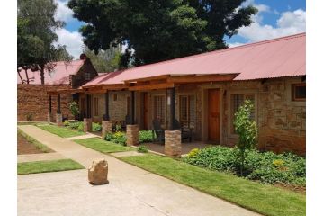 The Stables At Critchley Apartment, Dullstroom - 2