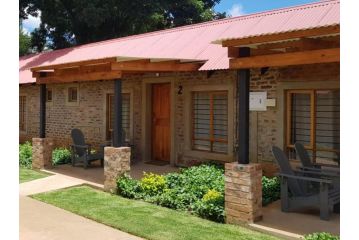 The Stables At Critchley Apartment, Dullstroom - 5