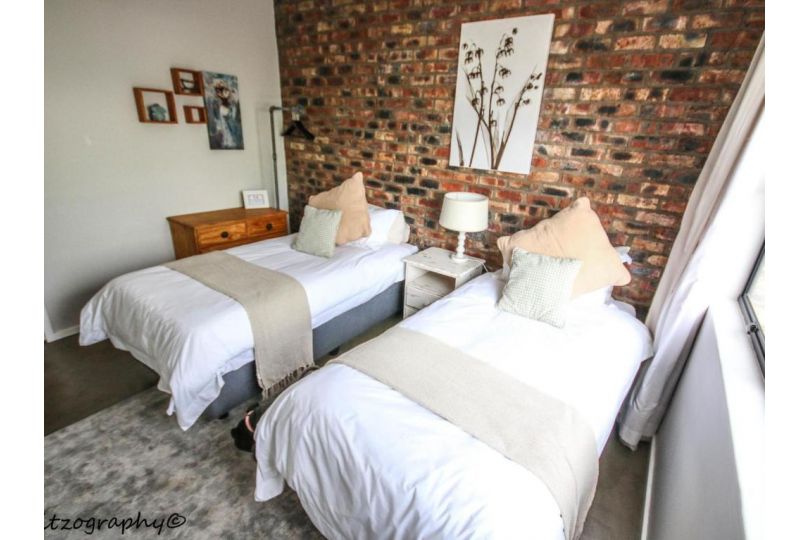 The Stoke House Apartment, Clarens - imaginea 12