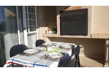 The View 51 Apartment, Jeffreys Bay - 4