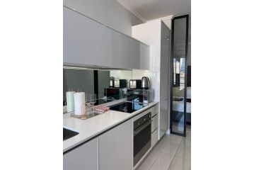 THE VIEW at Ellipse Apartment, Midrand - 4