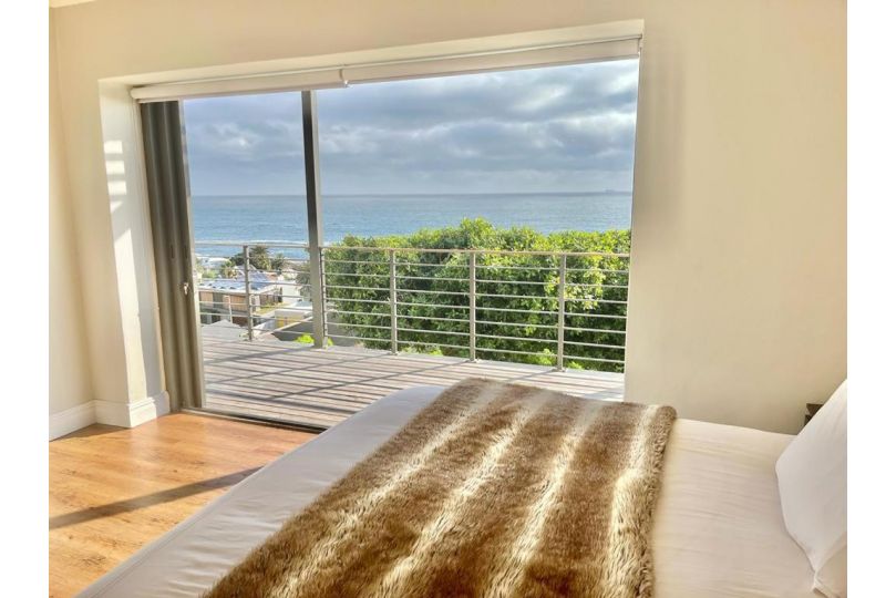 The View Summer Beach Villa by Grand Property SA Villa, Cape Town - imaginea 17