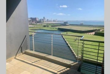 The Waves, Quayside Point Waterfront Apartment, Durban - 4