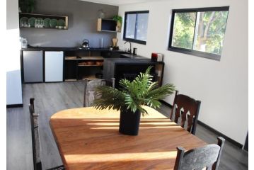 The Wild -Suite Apartment, Wilderness - 5