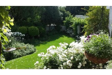 Three Oaks Bed and breakfast, Durbanville - 1