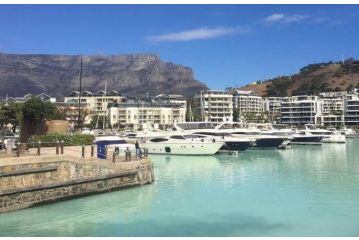 Top Floor , Full sea View Apartment, Cape Town - 2